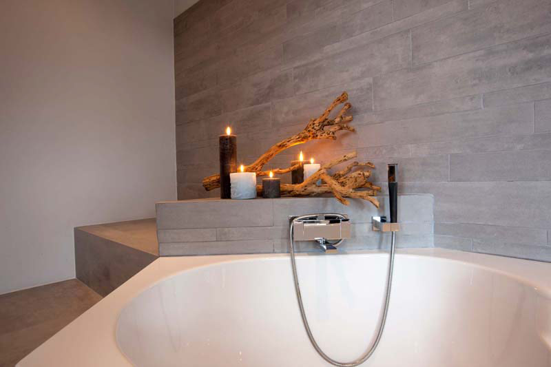 Veldhoven, badkamer woning